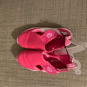 Toddler girls water shoes
